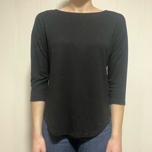 Black 3/4 sleeve t-shirt